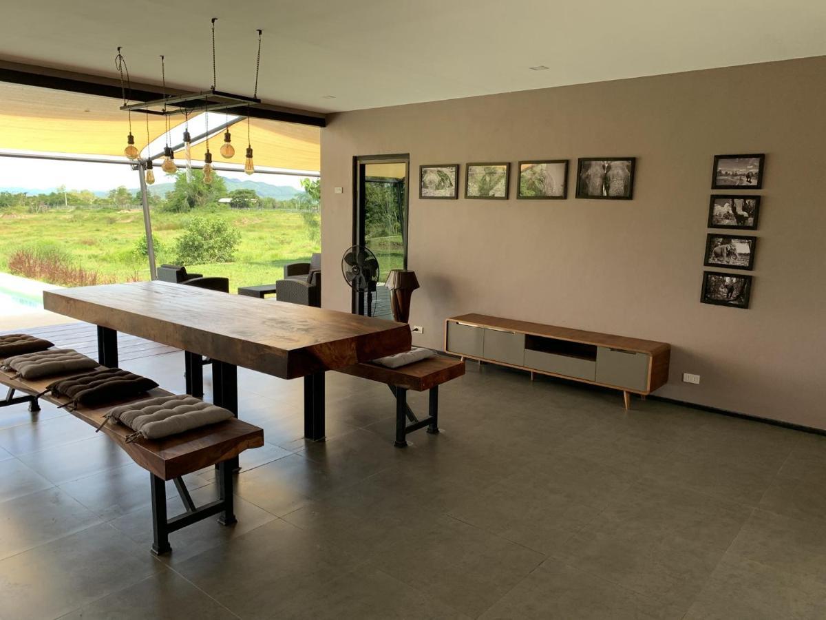 I love phants Lodge Ban Huai Thawai Extérieur photo