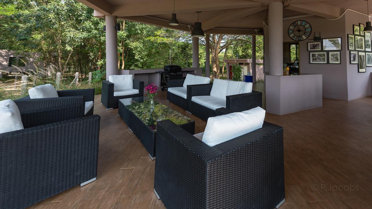I love phants Lodge Ban Huai Thawai Extérieur photo